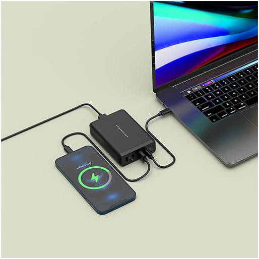 Gadget Store - POWEROLOGY 4 Output Quick Charge Power